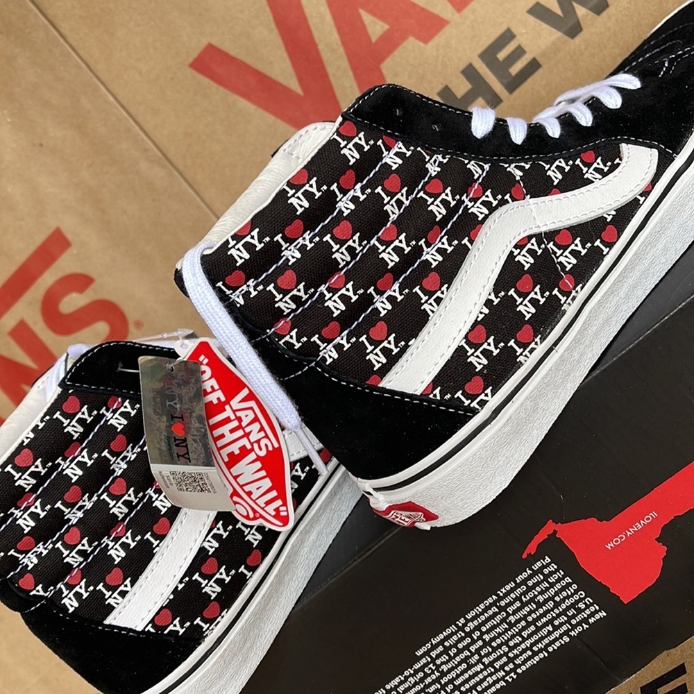 Vans Sk8-Hi The General I Love NY Black sneakers Men’s - Picture 15 of 16